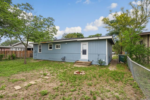611 Kashmuir Pl, San Antonio, TX 78223