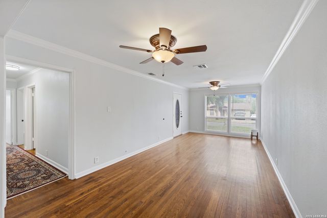 611 Kashmuir Pl, San Antonio, TX 78223