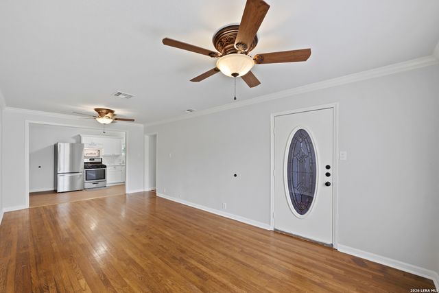 611 Kashmuir Pl, San Antonio, TX 78223