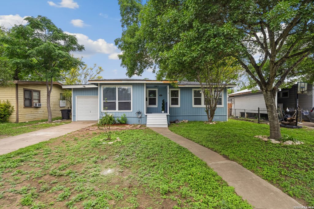 611 Kashmuir Pl, San Antonio, TX 78223