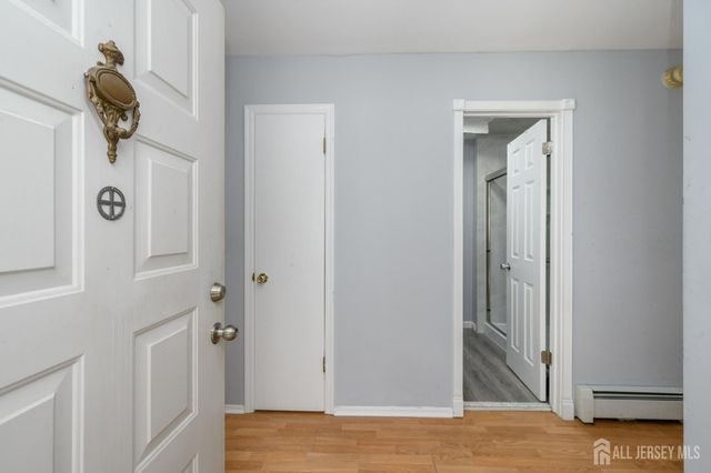 8 Lumsden Court, Toms River, NJ 08757