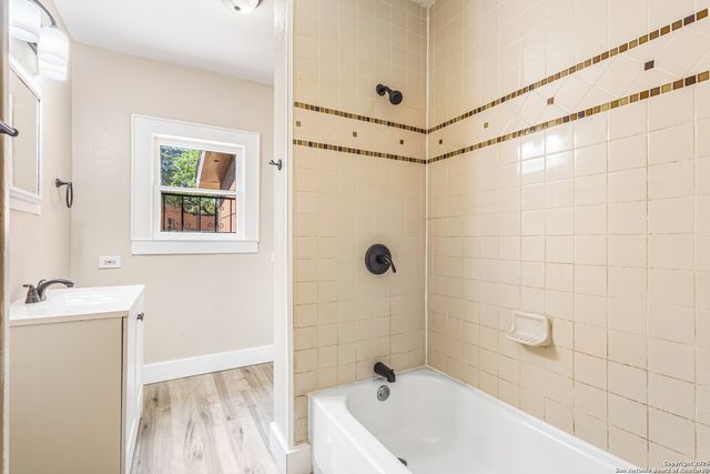 2114 Lee Hall, San Antonio, TX 78201