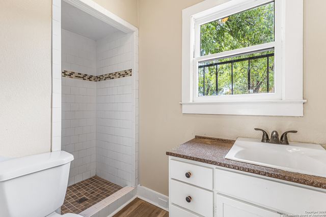 2114 Lee Hall, San Antonio, TX 78201