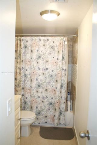 8015 SW 107th Ave 220, Miami, FL 33173