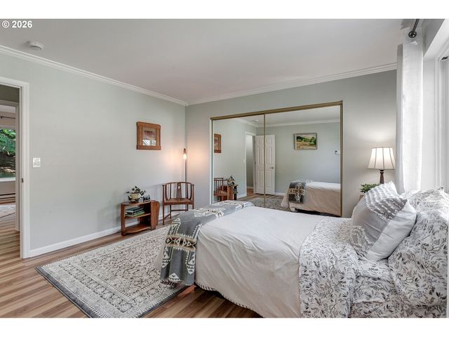 7175 Sw SAGERT St 102, Tualatin, OR 97062
