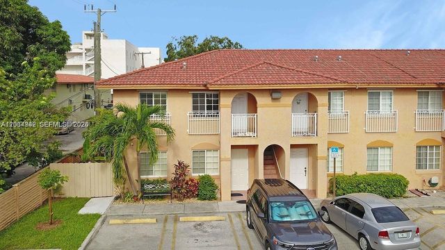 242 E 3rd Street 205, Hialeah, FL 33010