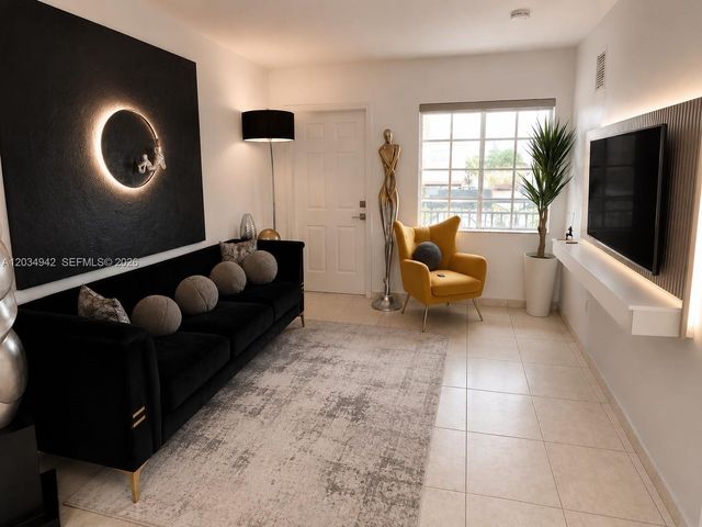 242 E 3rd Street 205, Hialeah, FL 33010