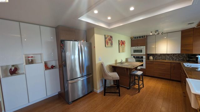 10013 Foxboro Cir, San Ramon, CA 94583