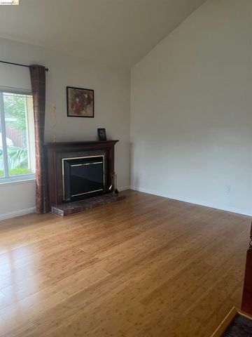 10013 Foxboro Cir, San Ramon, CA 94583