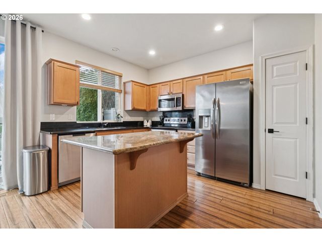 20624 NOBLE Ln, West Linn, OR 97068