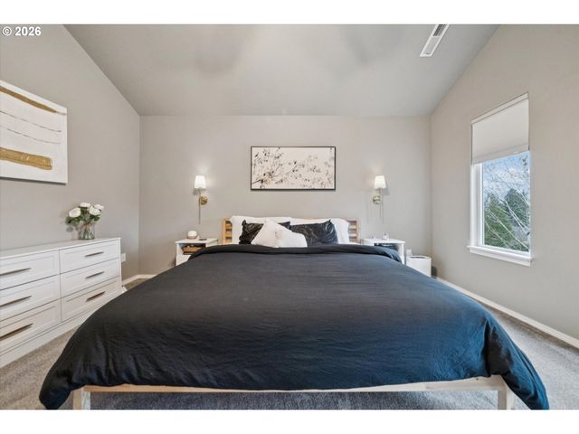 20624 NOBLE Ln, West Linn, OR 97068