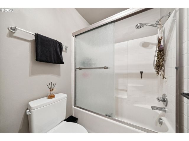 20624 NOBLE Ln, West Linn, OR 97068