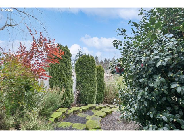 20624 NOBLE Ln, West Linn, OR 97068