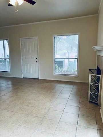 802 S 1st ST 117, Austin, TX 78704