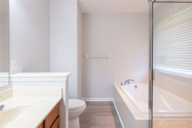5811 Oak Creek Trail, Huber Heights, OH 45424