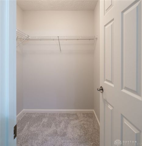 5811 Oak Creek Trail, Huber Heights, OH 45424