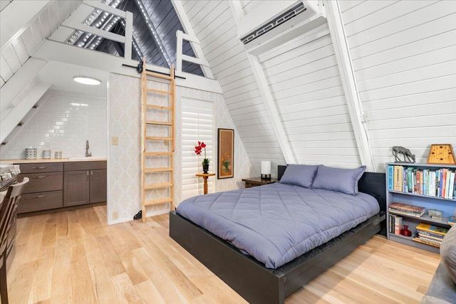 1289 Arizona Street, Redding, CA 96002