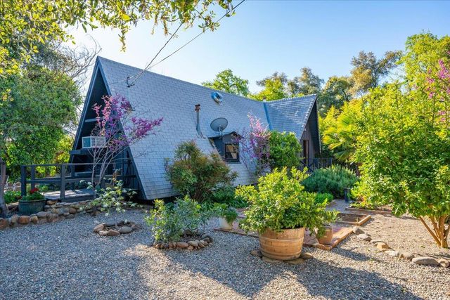 1289 Arizona Street, Redding, CA 96002