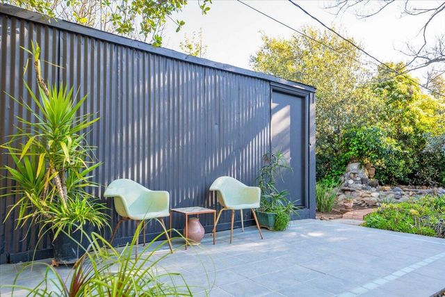 1289 Arizona Street, Redding, CA 96002