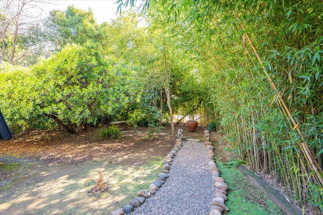 1289 Arizona Street, Redding, CA 96002