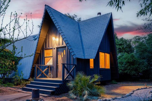 1289 Arizona Street, Redding, CA 96002