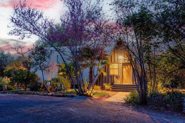 1289 Arizona Street, Redding, CA 96002