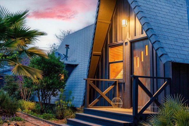 1289 Arizona Street, Redding, CA 96002