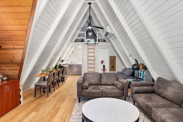 1289 Arizona Street, Redding, CA 96002