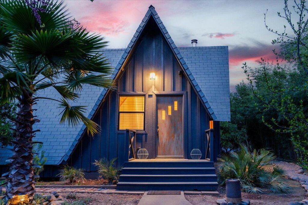 1289 Arizona Street, Redding, CA 96002