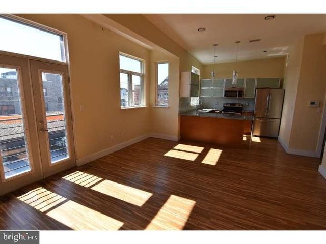 808 N 4TH ST, Philadelphia, PA 19123