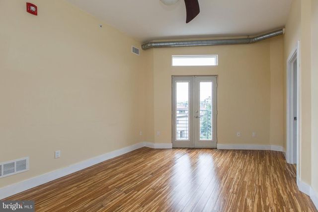 808 N 4TH ST, Philadelphia, PA 19123