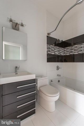 808 N 4TH ST, Philadelphia, PA 19123