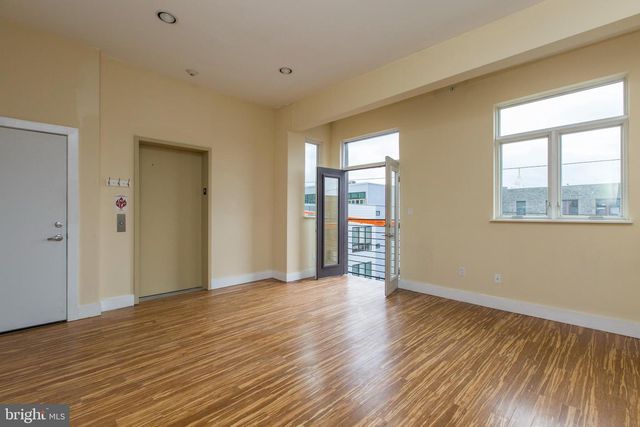 808 N 4TH ST, Philadelphia, PA 19123
