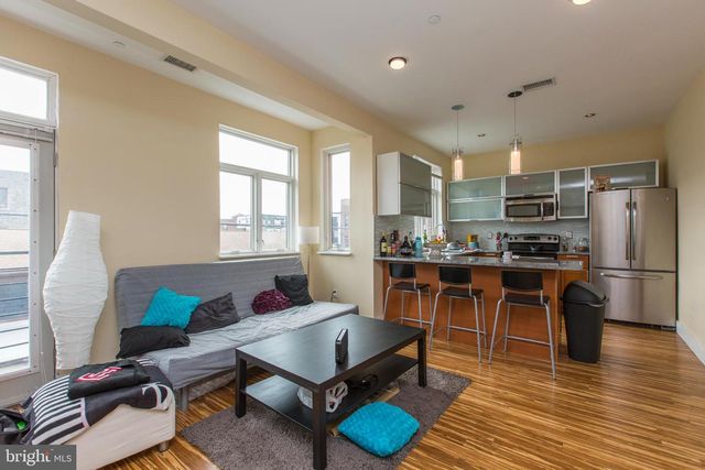 808 N 4TH ST, Philadelphia, PA 19123