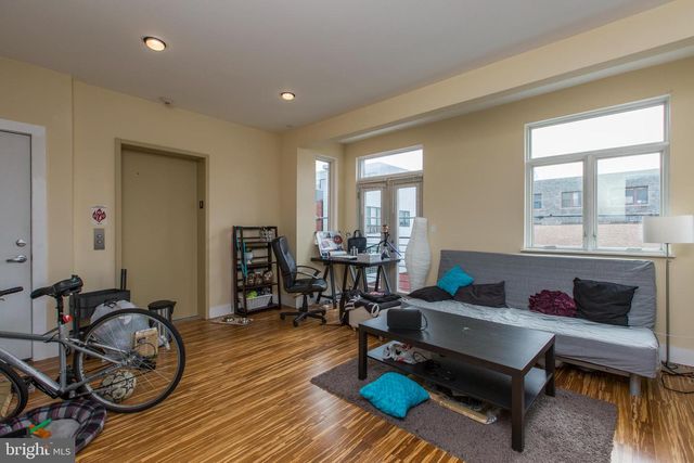 808 N 4TH ST, Philadelphia, PA 19123