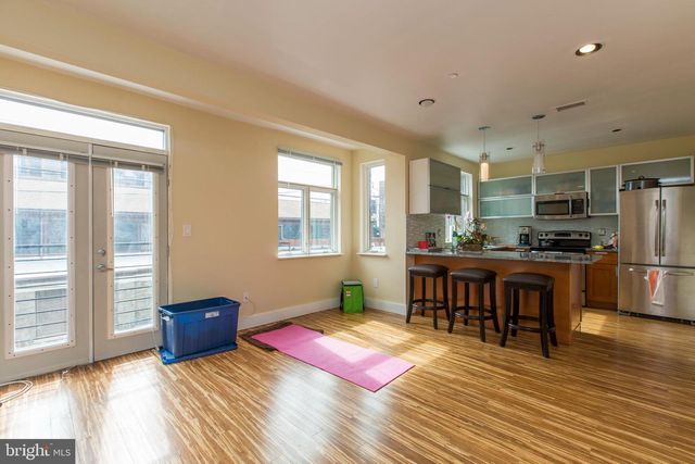 808 N 4TH ST, Philadelphia, PA 19123