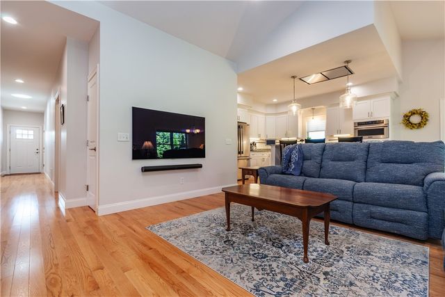 1 Hampton Road 27, Coventry, RI 02816