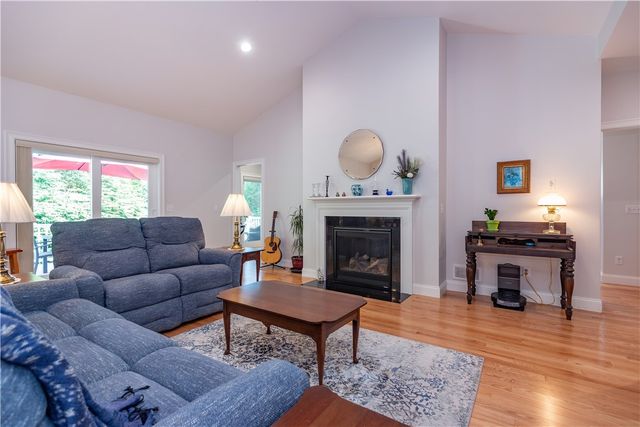 1 Hampton Road 27, Coventry, RI 02816