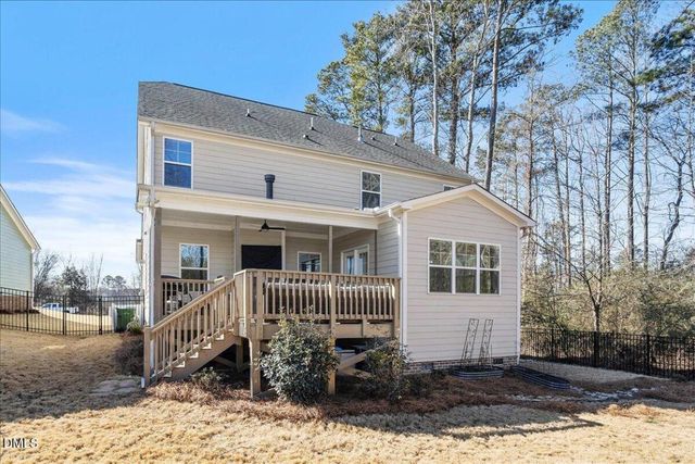 3301 Salters Lake Way, Fuquay Varina, NC 27526