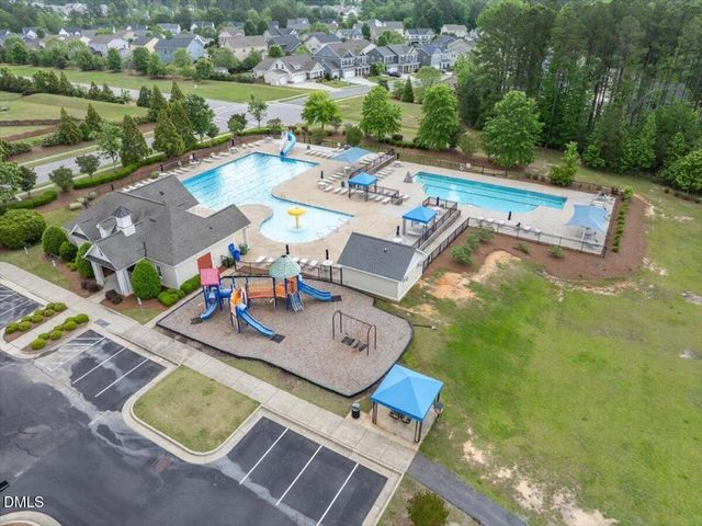 3301 Salters Lake Way, Fuquay Varina, NC 27526