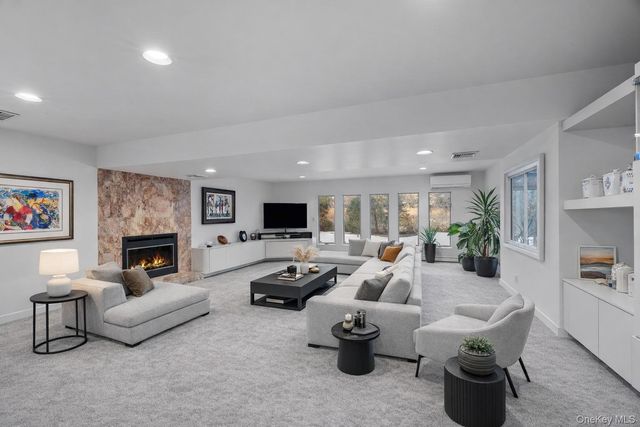 1981 Cynthia Lane, Merrick, NY 11566