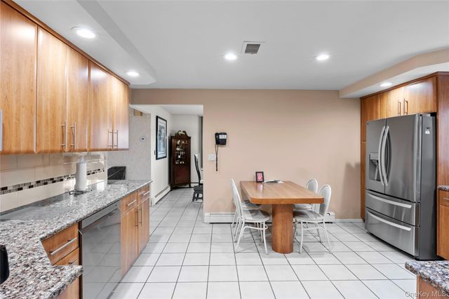 1981 Cynthia Lane, Merrick, NY 11566