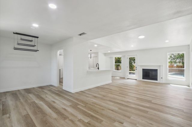 9807 Kendal DR, Austin, TX 78753