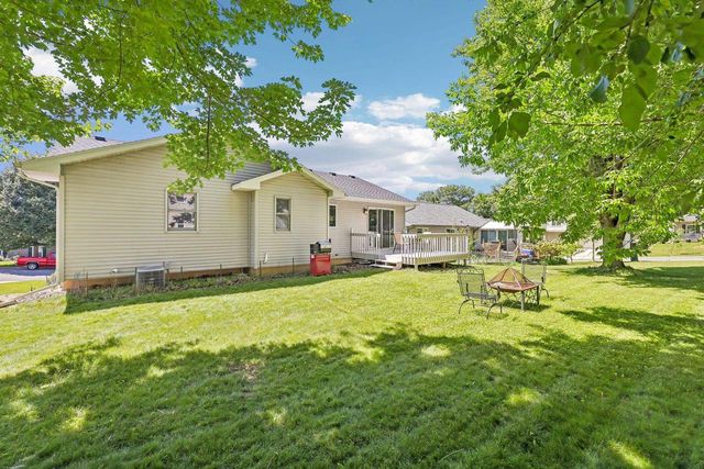 6 Weir Circle, Madison, WI 53719