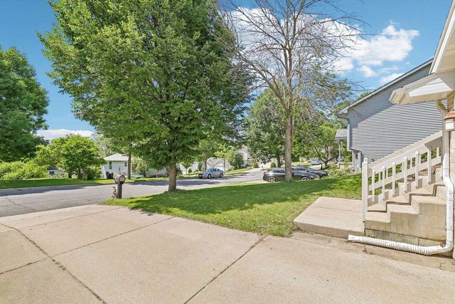 6 Weir Circle, Madison, WI 53719