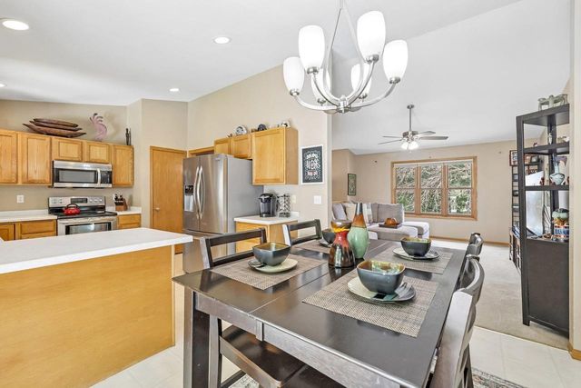 6 Weir Circle, Madison, WI 53719