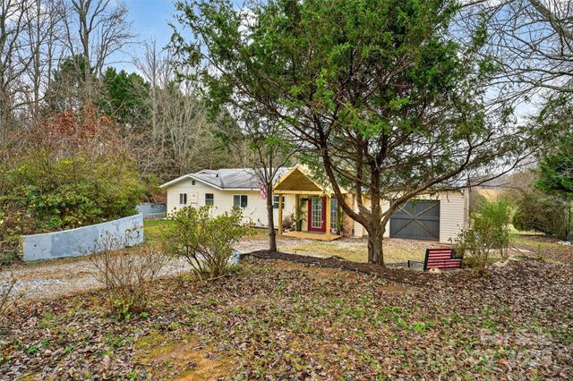 1183 Sandy Plains Road, Tryon, NC 28782