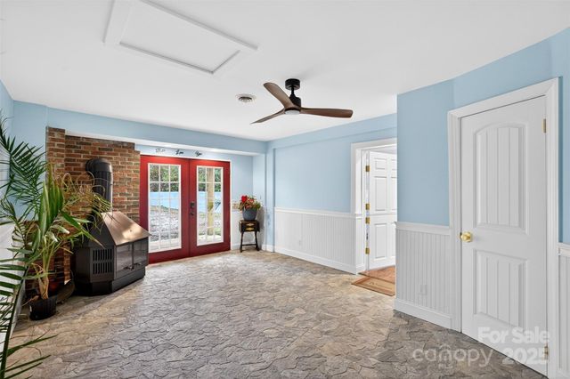 1183 Sandy Plains Road, Tryon, NC 28782