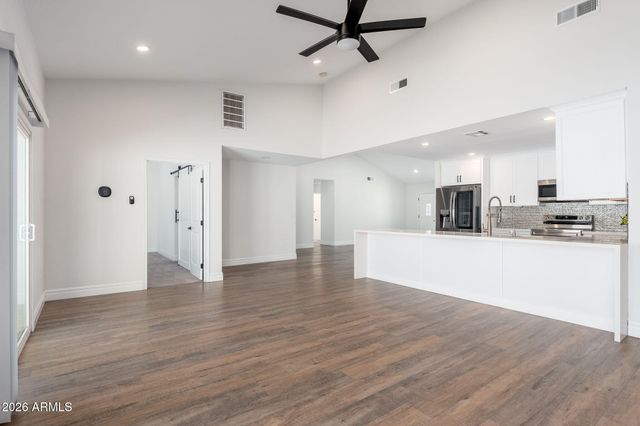 1411 E DAVA Drive, Tempe, AZ 85283
