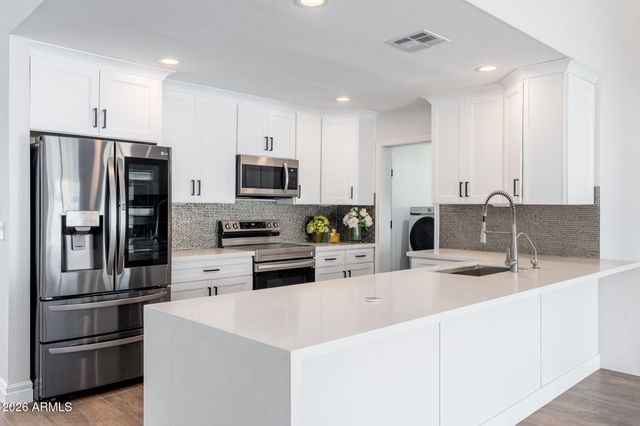 1411 E DAVA Drive, Tempe, AZ 85283